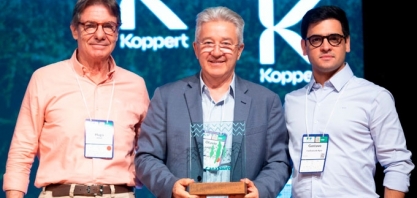 Otávio Lage Filho recebe prêmio CanaSauro