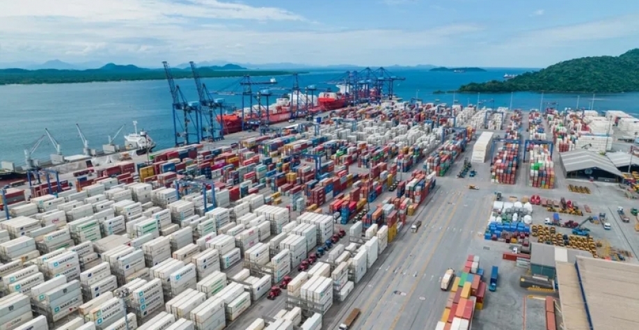 Área de contêineres refrigerados para exportação de carga congelada no Terminal de Contêineres de Paranaguá (TCP) (TCP/Divulgação)