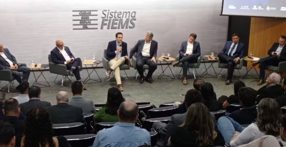 Painel que discutiu as oportunidades de transição energética para o estado, do Fórum de Bioenergia, na Casa da Indústria, em Campo Grande. — Foto: Anderson Viegas/g1 MS