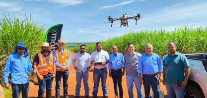 Alcoolvale recebe visita de empresa para demonstração de drone agrícola