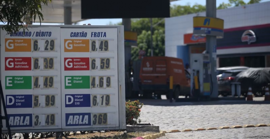 ICMS sobre combustíveis terá aumento em fevereiro. MARLON COSTA/AGIF - AGÊNCIA DE FOTOGRAFIA/ESTADÃO CONTEÚDO - 23.12.2024