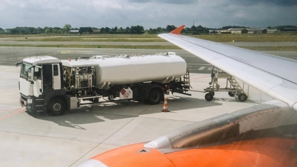 Liderança no mercado de etanol coloca Brasil à frente no setor de Combustíveis de Aviação Sustentáveis, aponta relatório