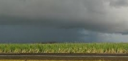 Temporais em duas regiões e pancadas de chuva em três; veja previsão de hoje