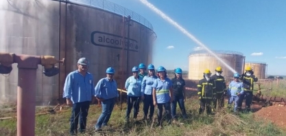Alcoolvale realiza simulado de combate a incêndio para reforçar segurança