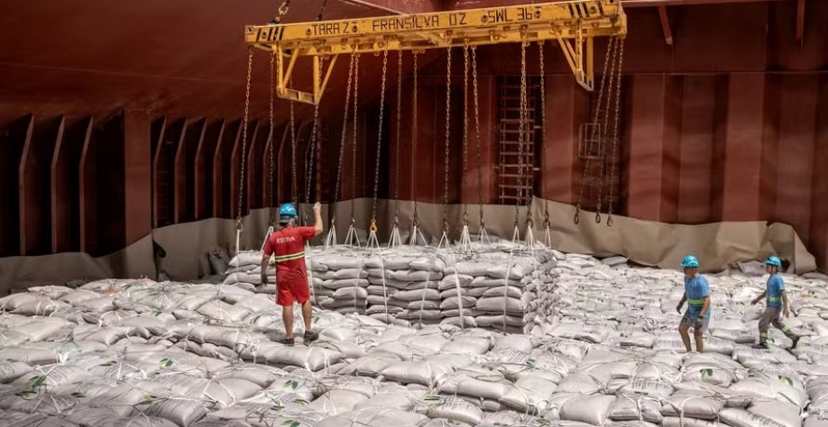 Para secretário Luis Rua, açúcar servirira como ‘compensação’ em tratativa sobre etanol — Foto: Claudio Neves/Portos do Paraná