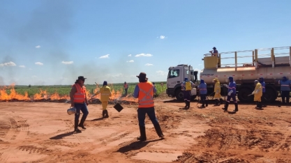 Rio Amambai Agroenergia realiza treinamento com equipe de brigada