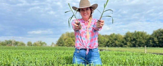 Carina Ayres é uma mulher do campo que faz a diferença dentro e fora da porteira
