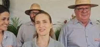 Delicadeza é um dos segredos da CCLN para produzir mudas pré-brotadas de cana com excelência