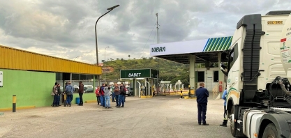 Greve dos caminhoneiros já deixa alguns postos com ‘estoques extremamente baixos’, diz Minaspetro