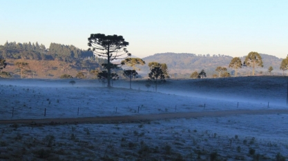 Massa de ar polar está chegando e deve derrubar temperaturas em 11 estados