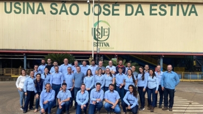 Usina Estiva: colaboradores do administrativo fazem visita técnica à Indústria