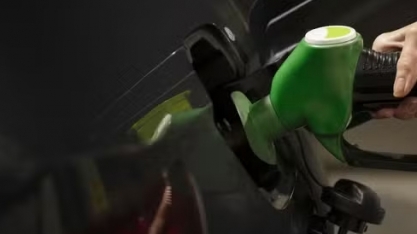 CNPE deve discutir aumento na mistura de etanol na gasolina em julho