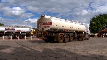 Alta oferta e baixa demanda pressionam cotações do etanol hidratado e do açúcar cristal