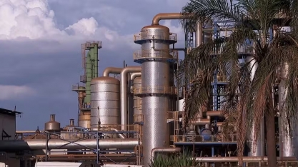 Tarifaço de Trump: EUA são o maior produtor de etanol do mundo, mas precisam do Brasil para cumprir metas de redução de poluentes