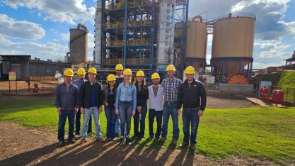 Alunos da UENP fazem visita técnica à indústria da Usina Enersugar
