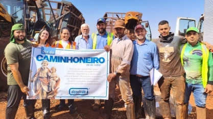 Alcoolvale homenageia caminhoneiros em data comemorativa