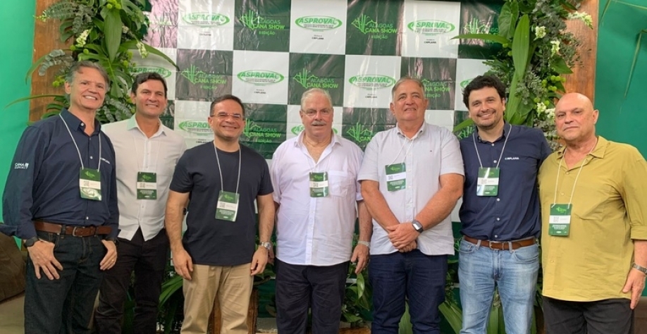 Diretoria da ORPPLANA juntamente com Marcelo Beltrão, Prefeito de Coruripe; Marcelo Vitor, Presidente da Assembleia Legislativa do Estado de Alagoas; Clovis Lemos Farias Filho, presidente da ASPROVAC; Paulo Sérgio Lessa, diretor Financeiro da Asprovac; e