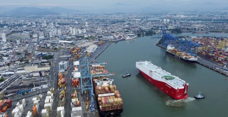 Porto de Itajaí (SC). Reuters