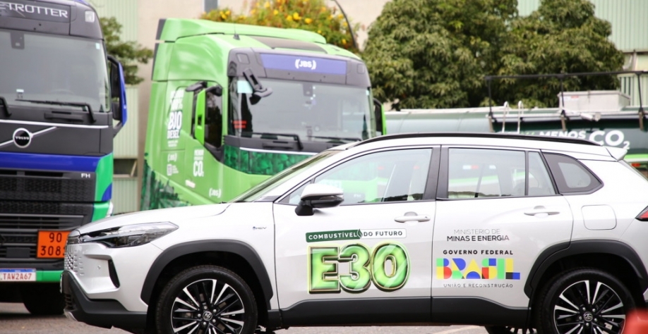 Veículos a etanol e biodiesel durante o evento 