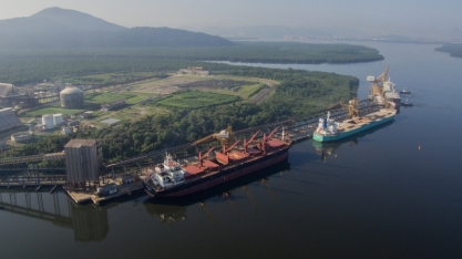  Tereos realiza exportação recorde de açúcar VHP em parceria com a VLI