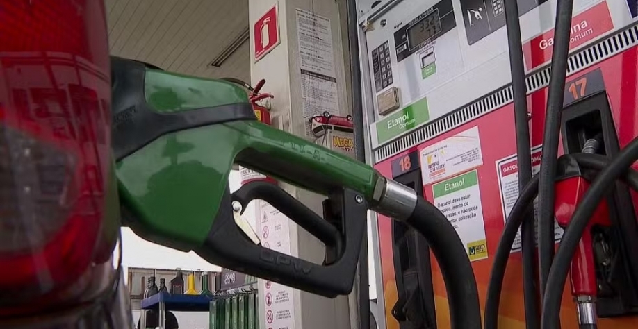 Governo aprovou aumento da proporção de etanol anidro na gasolina — Foto: Reprodução/EPTV
