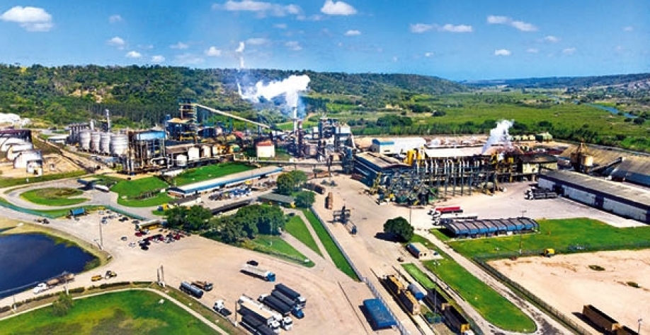 A empresa adota a economia circular, reduzindo, reaproveitando e reciclando insumos industriais - Foto: Banco de Imagens da Usina Caeté