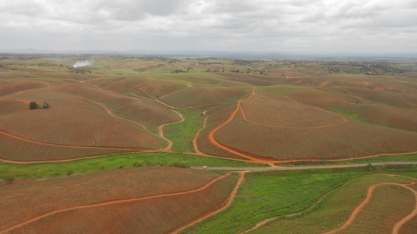 Edilson Maia impulsiona o cultivo de cana mecanizado nas encostas, aumentando a área de produção