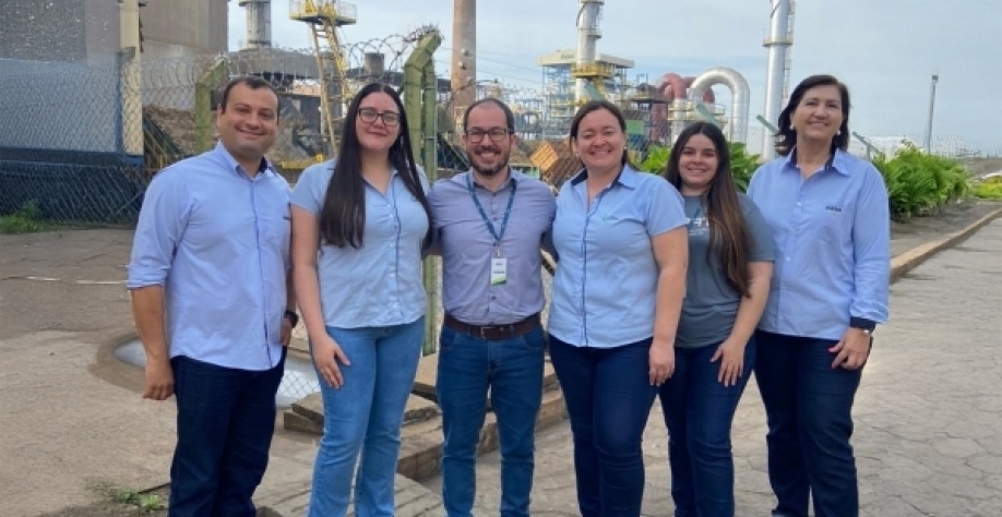 Bruno Damascena, Maria Julia, Daiane Cristina, Vitória Lepre e Glória Green da equipe de RH da Usina Estiva, receberam o consultor Márcio Rodrigues.