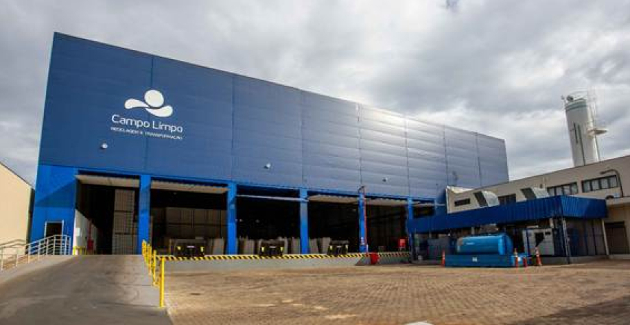 Fachada da unidade da Campo Limpo em Ribeirão Preto (SP), que recebeu investimento de mais de R$ 20 milhões para ampliar sua capacidade produtiva e fortalecer a circularidade do plástico no agronegócio