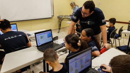 Usina Estiva: curso de robótica é oferecido para crianças e adolescentes