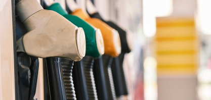 Gasolina recua na primeira metade de novembro e etanol acompanha baixa, mostra Edenred Ticket Log