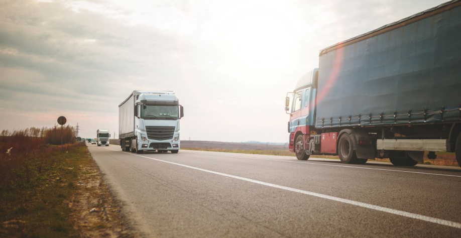 Recursos da linha de crédito para caminhões serão operados pelo BNDES. Foto: Adobe Stock