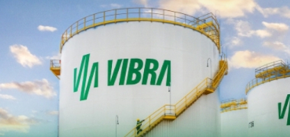 Vibra Energia acerta a venda de participação na Evolua