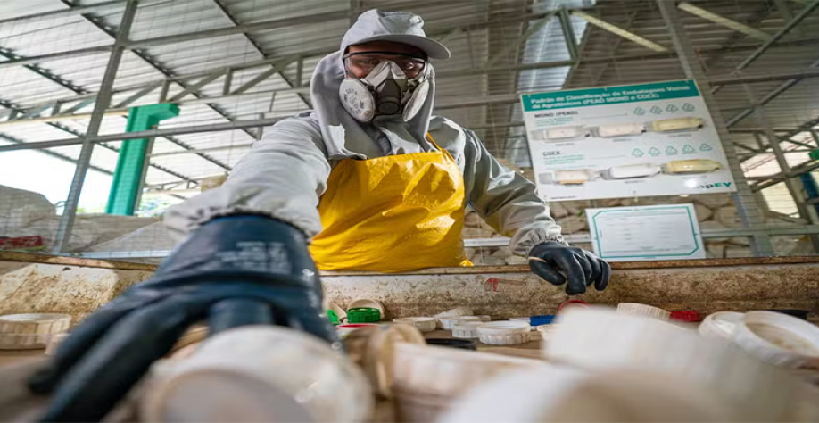 Sistema recicla 92%, e o restante é encaminhado para coprocessamento e incineração — Foto: Divulgação