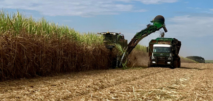 Tereos destaca mudança cultural como fator decisivo no desempenho da colhedora de duas linhas