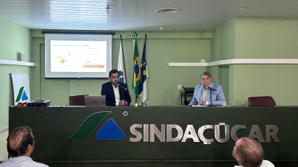 Maersk testa uso do etanol como combustível limpo para navios no Porto de Suape