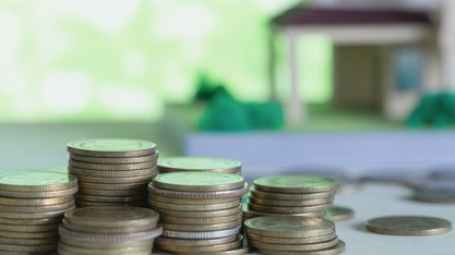 Cenário macro indica crescimento maior em 2025 e cautela monetária até 2026