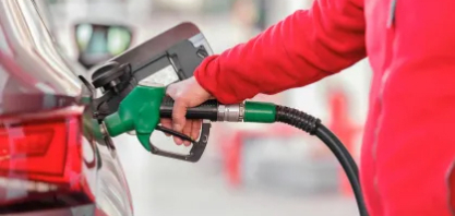 Petrobras anuncia redução de 5,2% no preço da gasolina para distribuidoras