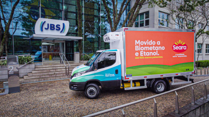 Seara e Iveco firmam parceria para avançar no transporte urbano de cargas de baixa emissão no Brasil
