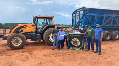 Operação de trator com transbordo é tema de treinamento na Alcoolvale