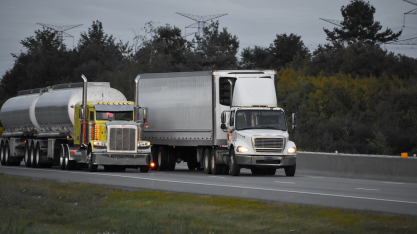 Logística do etanol avança no Brasil, mas tributação eleva custos