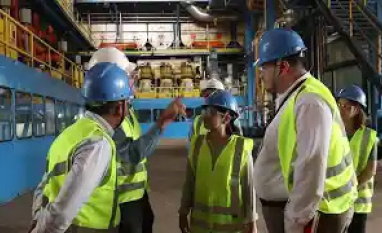 Comitiva do México conhece produção de etanol e açúcar na Usina Caeté, em São Miguel dos Campos.
