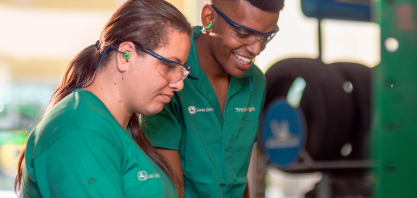 Tracbel Agro abre curso para operadoras de colhedoras de cana