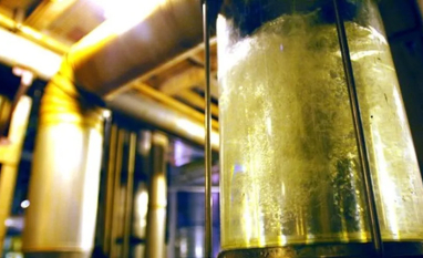 Com oferta excedente, indústria de etanol terá que lutar por consumo