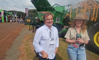Equipe da Usina Caeté visita estande da TT do Brasil na Agrishow 2026
