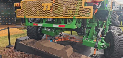 TT do Brasil lança na Agrishow plantadora de cana com alto nivelamento e monitor de plantio