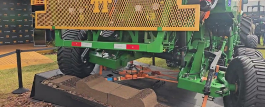 TT do Brasil lança na Agrishow plantadora de cana com alto nivelamento e monitor de plantio