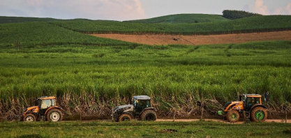 Valtra destaca maquinários eficientes para garantir rentabilidade na safra de cana-de-açúcar