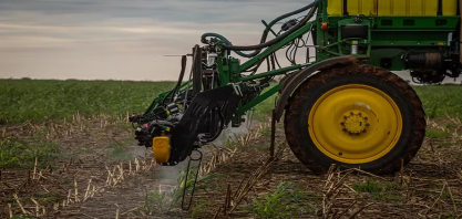 Vendas de máquinas agrícolas caíram 22,2% em receita em abril
