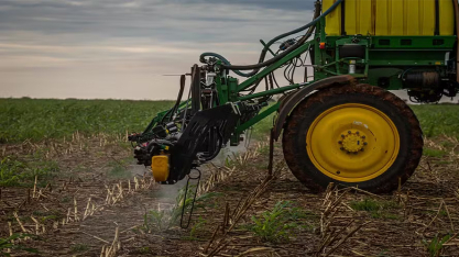 Vendas de máquinas agrícolas caíram 22,2% em receita em abril